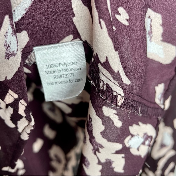 Nine West V-Neck Ruffle Blouse Women’s XL Pink Long Sleeve Button Up Career - Picture 7 of 7